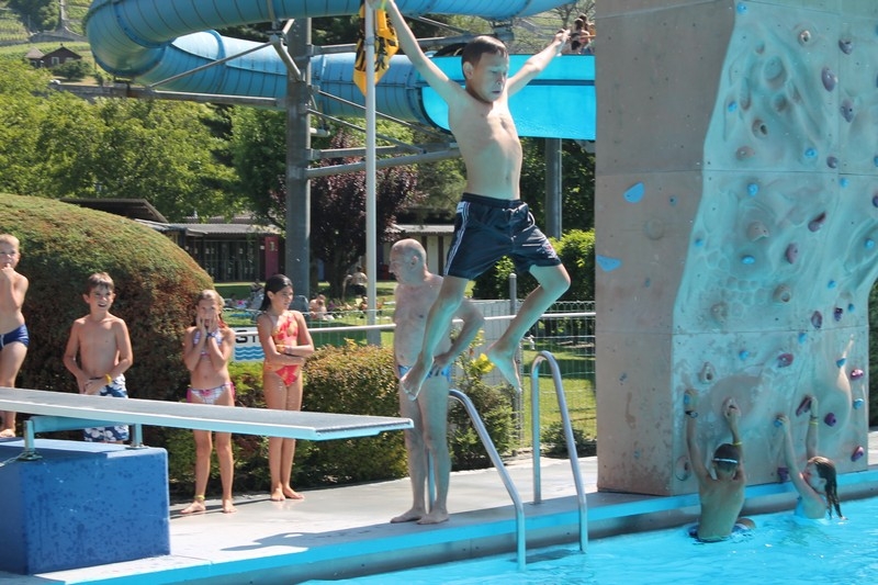 Village Camps International Summer Camp Leysin, Switzerland 2025-08-09 https://www.villagecamps.com/journals_admin/images/696-1-poolday (119).jpg
